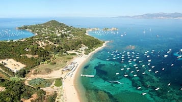 Playa en los alrededores