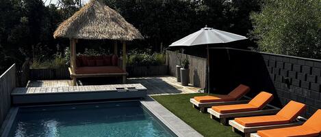 Piscine extérieure, piscine chauffée