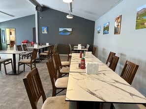 Breakfast, lunch and dinner served