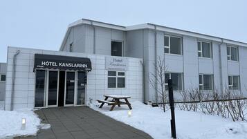 Fachada de la propiedad