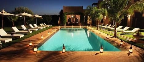 Beheizter Pool