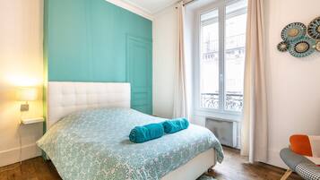 2 bedrooms, desk, iron/ironing board, free WiFi