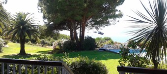 PAVILION - 6 PEOPLE - 110m² with terrace and view of the Gulf of Ajaccio