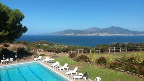 Pool - PAVILION - 6 PEOPLE - 110m² with terrace and view of the Gulf of Ajaccio (Grosseto-Prugna)