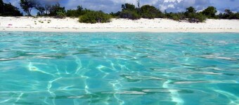Detached Caribbean-style villa / 2 bedrooms / 4 people
