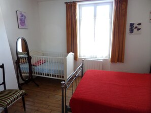 2 chambres, accès Internet, draps fournis