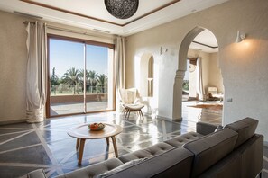 Interior - ADNAA - Luxury Villa with 2 pools, sauna, hammam, tennis court & home cinema (Marrakech)