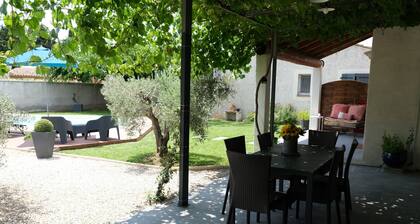 Location vacances maison piscine MOURIES LS1-312