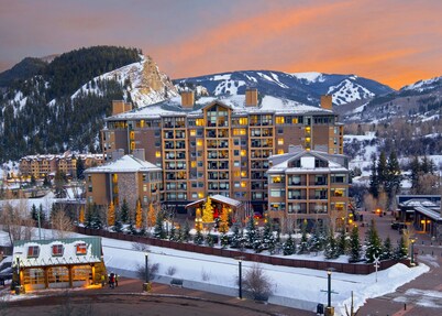 Resort & Spa, Ski in/out, Health Club, Spa, Ski/Boot Valet, Fireplace, RmService