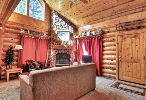 TV, fireplace, DVD player
