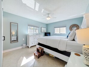 3 bedrooms, iron/ironing board, travel crib, free WiFi