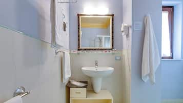 Ducha, artículos de tocador gratuitos, secador de pelo, bidet