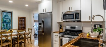 Fairhope Downtown Cottage Schlafmöglichkeiten für 10 "Walk to Town". Viele Parkplätze und eine Garage