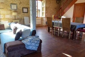 TV, fireplace, table tennis