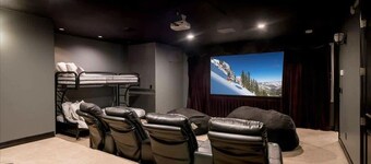 ⛰🌺 Luxe Salt Lake Estate met privé hot tub en verwarmde vloeren