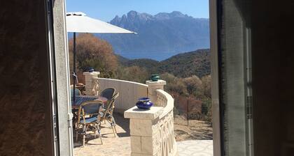Typical Corsican property, 3 bedrooms sleeps 6, view of the Gulf of Porto