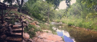 Sedona Creekfront Hideaway ~ a beautiful private home on 2 acres of creek front