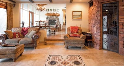 Sedona Creekfront Hideaway ~ a beautiful private home on 2 acres of creek front