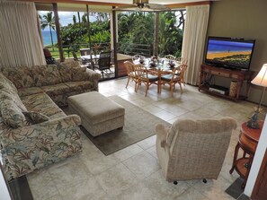 تلفزيون ذكي، مشغل دي في دي، كُتُب