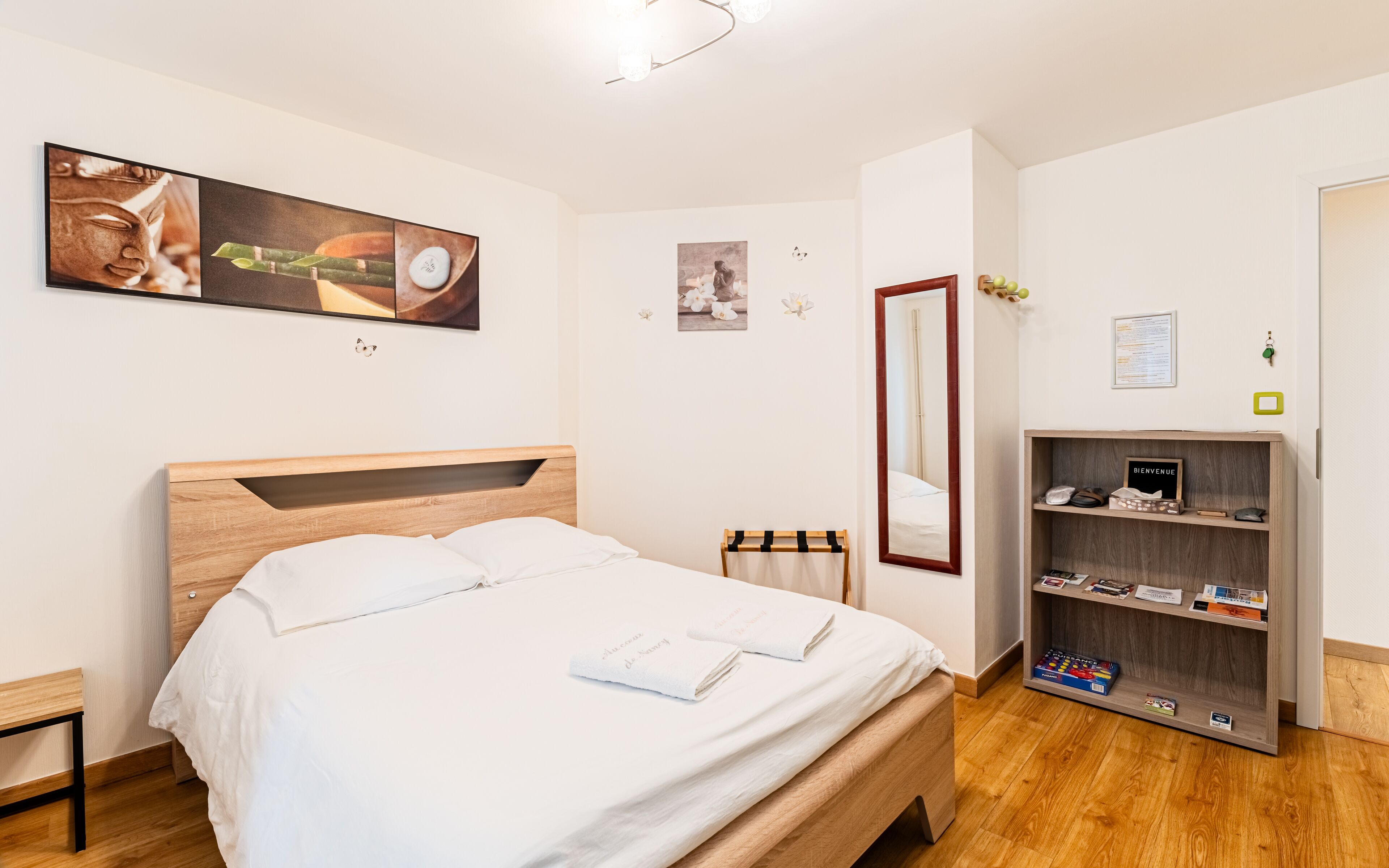 1 chambre, bureau, fer et planche à repasser, Wi-Fi gratuit