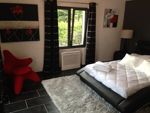 6 Schlafzimmer, Bügeleisen/Bügelbrett, kostenloses WLAN, Bettwäsche