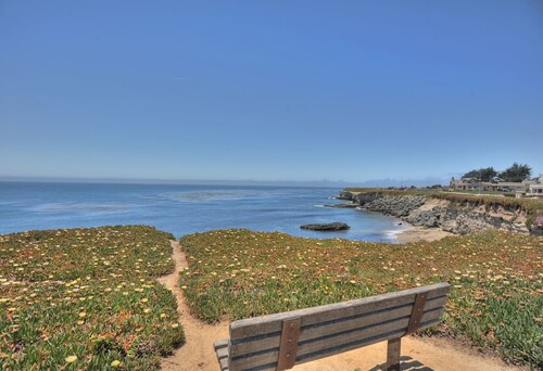 Winter available Ocean Front, Family house Santa Cruz on West Cliff