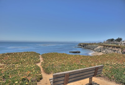 Winter available Ocean Front, Family house Santa Cruz on West Cliff