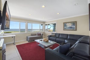 Smart TV, fireplace, ping pong