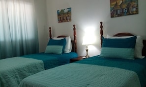 3 Schlafzimmer, Bügeleisen/Bügelbrett, Internetzugang, Bettwäsche