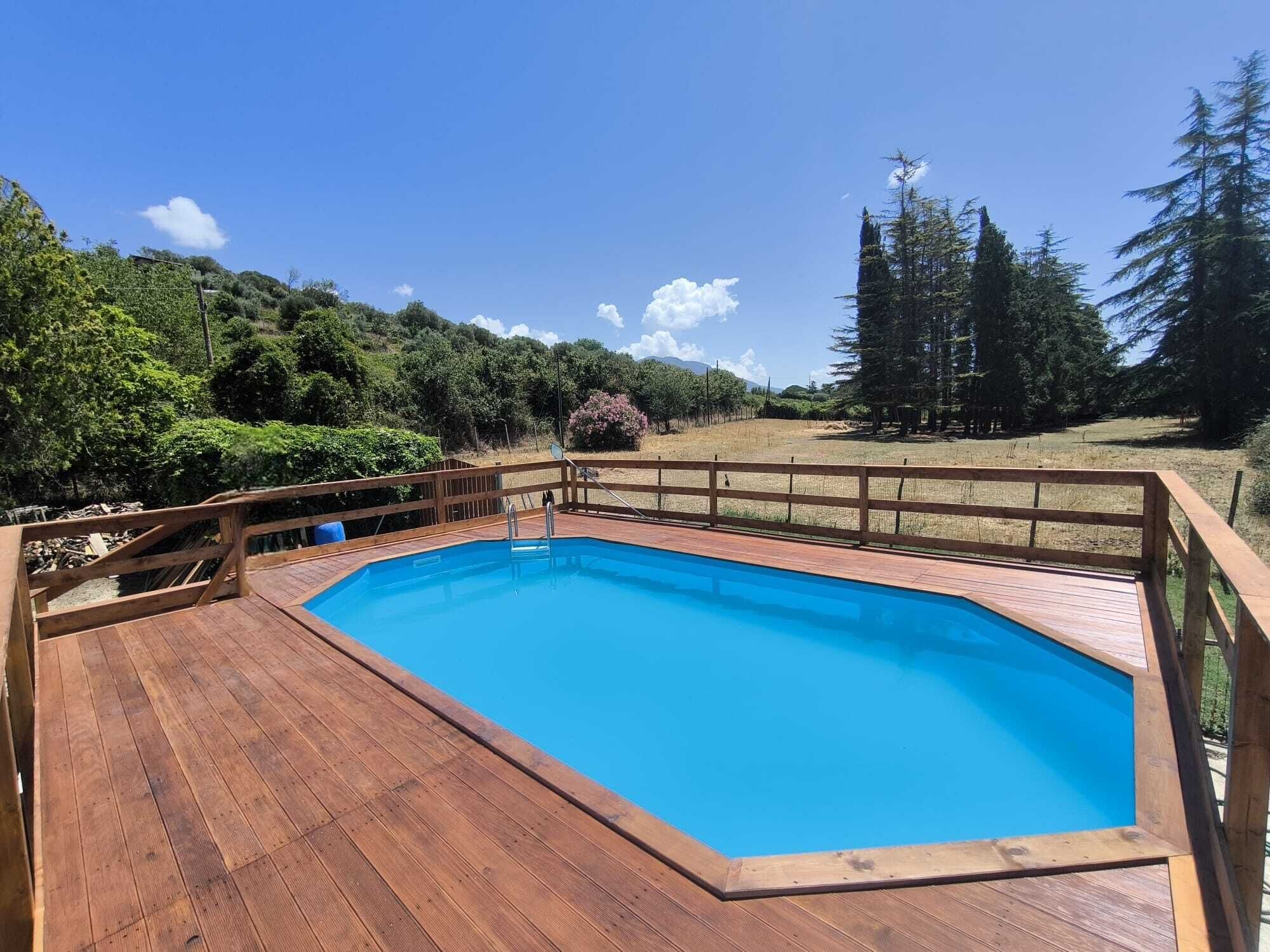 swimmingpool