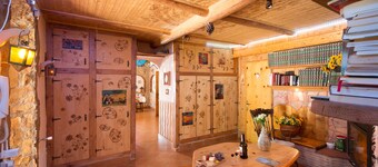 Villa de charme et pittoresque avec piscine au coeur de la nature pure 