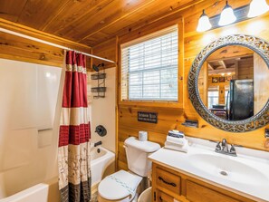 Combined shower/bathtub, hair dryer, towels - Ramblewood - Nestled in Peaceful Woods, Enjoy the Great Outdoor Living Space. (Sautee Nacoochee)