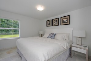 2 Schlafzimmer, Schreibtisch, Bügeleisen/Bügelbrett, kostenloses WLAN