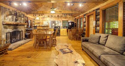 Adanaylah - A True Log Cabin Experience, Pet-Friendly, too!