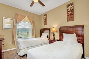 3 quartos, ferros/tábuas de passar roupa, Wi-Fi de cortesia