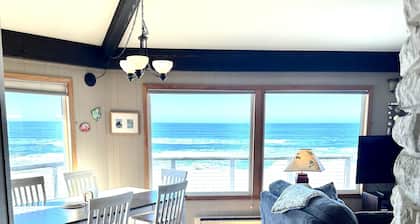 OCEANFRONT-An Invitation to Unobstructed Ocean Views