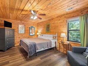 1 多间卧室、熨斗/熨衣板、上网接入、床单