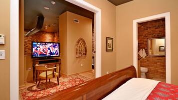 2 bedrooms, desk, iron/ironing board, travel crib