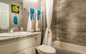 Shower, hair dryer, towels, soap -  Cozy home In The Heart Of Historic Old Colorado City! Cozy rates! (Colorado Springs)