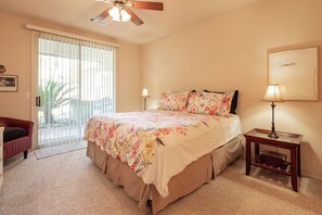 2 bedrooms, WiFi, bed sheets, wheelchair access - Center model of lux triplex with kaweah river running by property.   (Three Rivers)