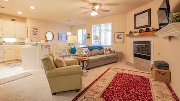 TV, fireplace