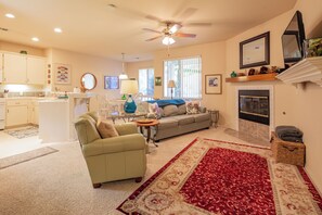 TV, fireplace