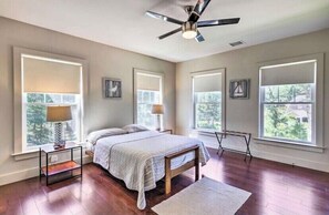 5 bedrooms, WiFi, bed sheets