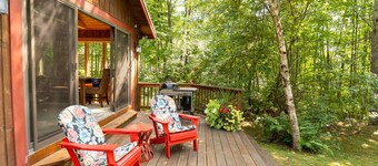 Lakeside Story - Log Cabin, Fire Pit, Beach!