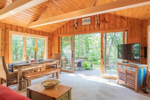 Télévision, cheminée