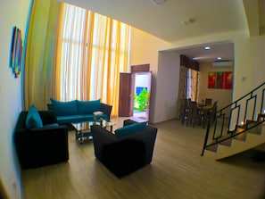 Villa, Plusieurs lits, non-fumeur (3 Bedroom) | Aire de séjour | Téléviseur à écran plat