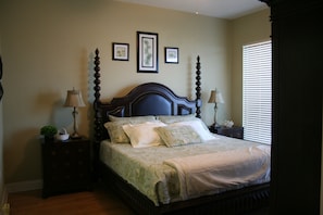 2 bedrooms, memory foam beds, iron/ironing board, free WiFi
