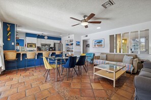 Dining - 6 BR! Heated Pool, Hot Tub, Arcade (Phoenix)