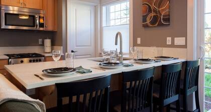 Cottage featuring lots of room, parking, and easy access to the best of Portland