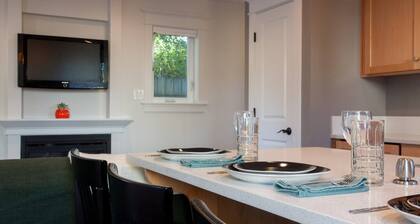 Cottage featuring lots of room, parking, and easy access to the best of Portland